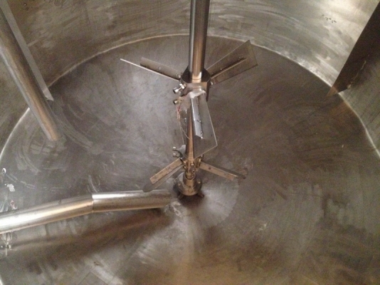 ขายถังสแตนเลส(เกรด 316) พร้อมใบกวน ขนาด 5,300ลิตร มอเตอร์ขับ ของเยอร์มัน พร้อมใช้งาน