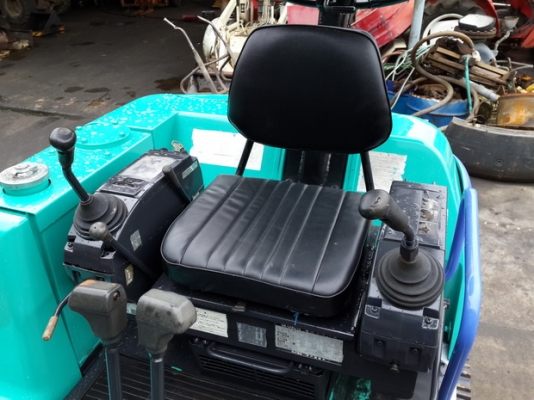 ขาย รถขุด KOBELCO  รุ่น SK035 มือสองญี่ปุ่น