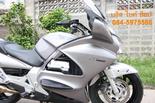 ร้าน บรีส ไบค์ ช็อป ลำลูกกา ขาย HONDA ST 1300 ปี2005 อินวอยล์พร้อมสรรพสามิต
