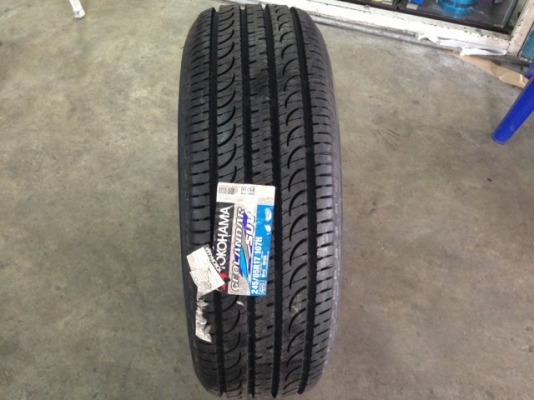 ขายยางYOKOHAMA G055 245/65/17 ปี12 ราคาถูกๆ