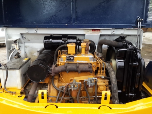 ขาย รถขุด KOMATSU รุ่น PC30-6- มือสองญี่ปุ่น