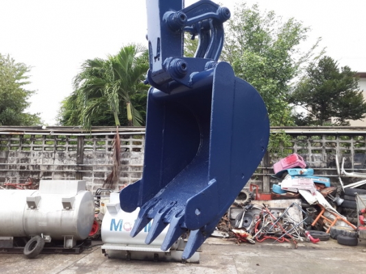 ขาย รถขุด KOMATSU รุ่น PC30-6- มือสองญี่ปุ่น