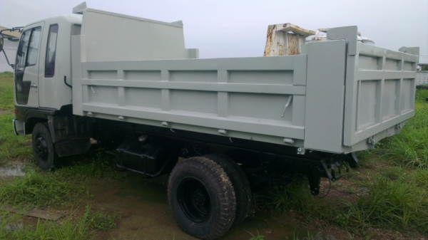 รถดั้มนอก 6ล้อ สิงห์ไฮเทค เครื่องยนต์ 195 รถดั้มนอก 6ล้อ สิงห์ไฮเทค เครื่องยนต์ 195