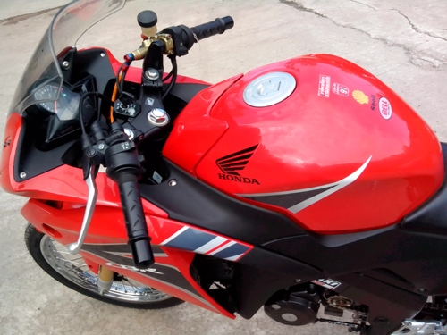 ขาย  มอเตอร์ไซด์ Honda CBR150R