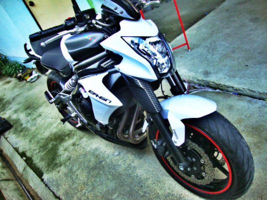 ขาย ER6n abs ปี 2012 (สีขาว) วิ่ง 8000 กก  ดาว์ 55,000.-   ออกรถได้เลย