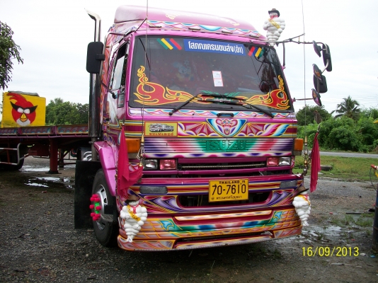 ขายหัวรถบรรทุก (ยังไม่ได้ยกลง) โทร 086-0748399 คุณหนุ่ม