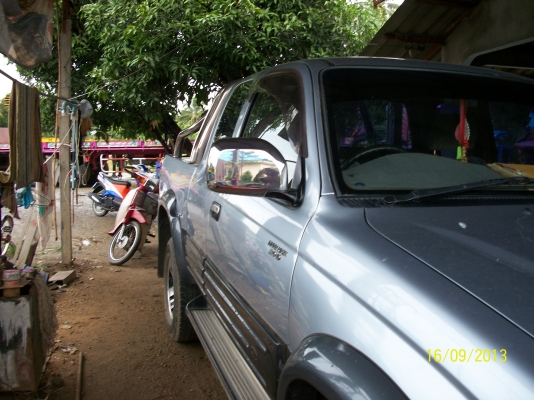 ด่วนปรับราคาใหม่ ขายรถกระบะ toyota 4x4 โทร086-0748399 หนุ่ม