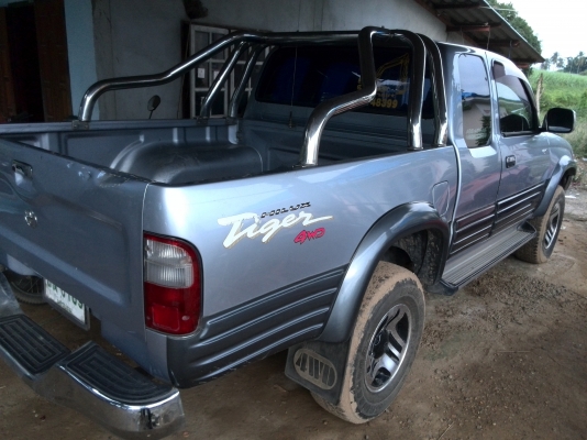 ด่วนปรับราคาใหม่ ขายรถกระบะ toyota 4x4 โทร086-0748399 หนุ่ม