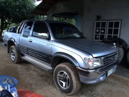 ด่วนปรับราคาใหม่ ขายรถกระบะ toyota 4x4 โทร086-0748399 หนุ่ม