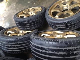 ขายล้อTE37 SL ขอบ18 กว้าง8 6รู สีทองพร้อมยาง ถูกๆ