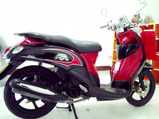 Yamaha fino classic ปี54 สีแดง-ดำ ล้อแม็ค สภาพดี Yamaha fino classic ปี54 สีแดง-ดำ ล้อแม็ค สภาพดี