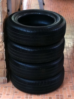 ยาง DUNLOP SP-10 ขนาด 175-65-14 ไม่เคยปะ สภาพดอกหนา ปี 10 ตจว ส่งได้ครับ ยาง DUNLOP SP-10 ขนาด 175-65-14 ไม่เคยปะ สภาพดอกหนา ปี 10 ตจว ส่งได้ครับ