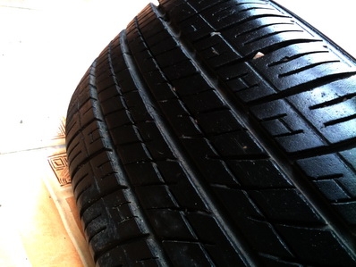 ยาง DUNLOP SP-10 ขนาด 175-65-14 ไม่เคยปะ สภาพดอกหนา ปี 10 ตจว ส่งได้ครับ ยาง DUNLOP SP-10 ขนาด 175-65-14 ไม่เคยปะ สภาพดอกหนา ปี 10 ตจว ส่งได้ครับ