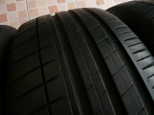 ขายยาง MICHELIN PS3----205-50-16----ปี11 ดอกงามๆ (1ชุด)