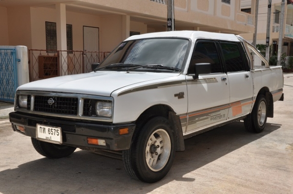 ขาย ISUZU KB 4 ประตู เครื่อง 2500 ฝาทอง พวงมาลัยเพาเวอร์ พร้อมใช้