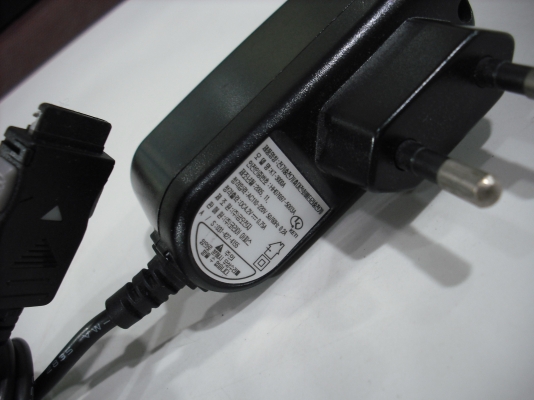 โทรศัพท์มือถือ LG ของนำมาจากเกาหลี โทรศัพท์มือถือ LG ของนำมาจากเกาหลี