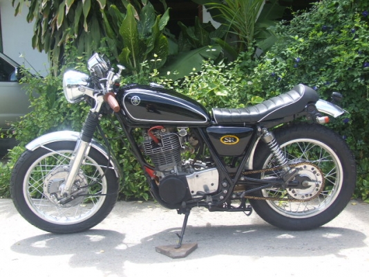 ขาย SR 400 ปี96 สีใหม่ เครื่องแน่น แต่งเพียบ สไตล์ CAFE