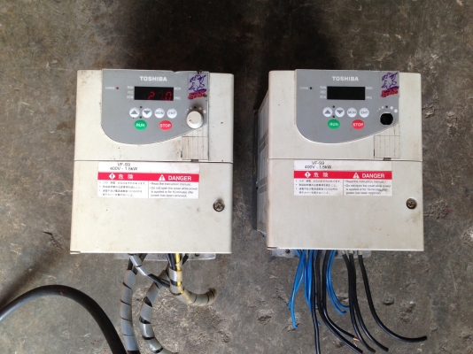 ขาย Inverter 2 HP. 380 V Toshiba สภาพสวยพร้อมใช้งาน มี2 ตัวครับ