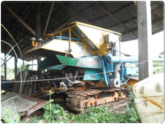 รถเกี่ยวข้าวสภาพสวยๆ