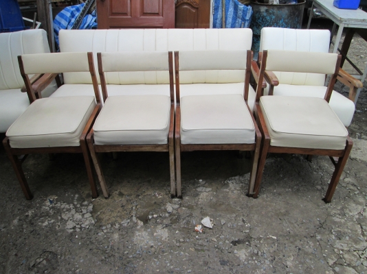 ขายชุดรับแขกไม้สักหุ้มหนัง