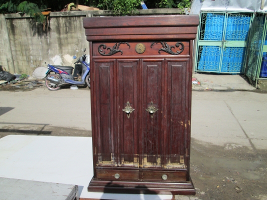 ตู้เทพเจ้าแห่งความโชคดี