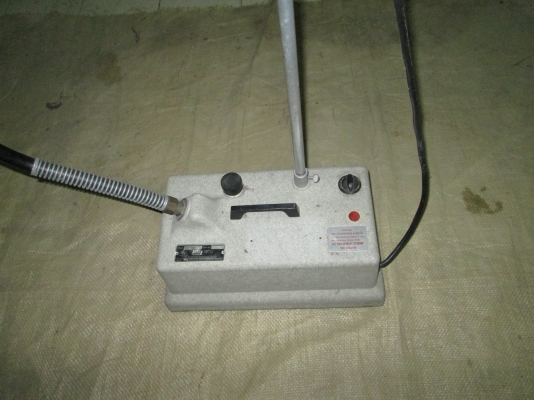 เตารีด ผ้าม่าน  ใช้ได้ปกติ   สภาพดี   เลิกกิจการ   หาตังค์ได้ครับ