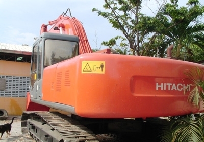 ขายด่วน ขายถูก HITACHI EX 220 - 2 พร้อมใช้งาน