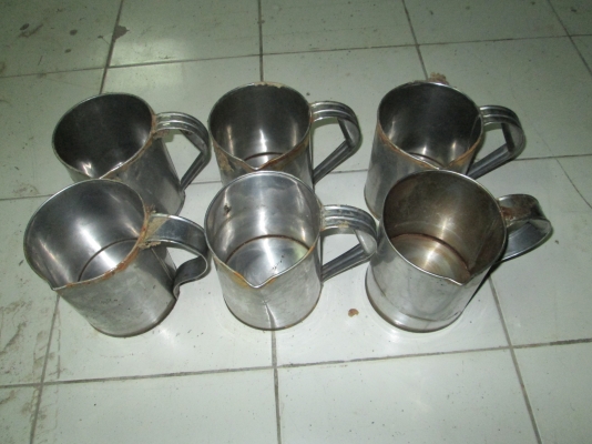 กาแสตนเลสหนา  เก่าทำชาชัก    ได้ความอร่อย  มี 6 ใบ/ละ100