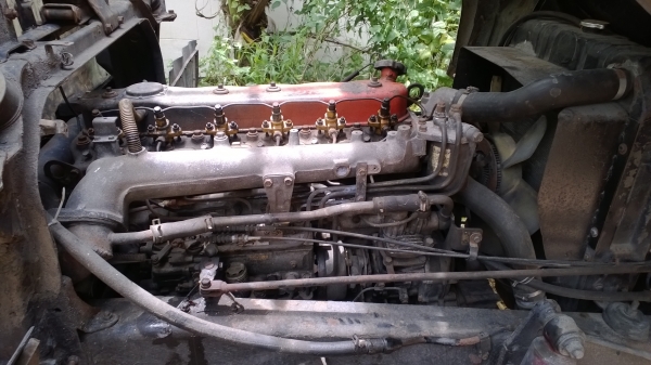 10ล้อรั้วไม้มะค่า1เพลาFN215Kเครื่อง165แรงสภาพยังสวย...พร้อมใช้..