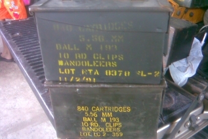 กล่องใส่กระสุน เหล็กรุ่นเก่าเหล็กหนาครับหนักครับสภาพพร้อมใช้ครับราคานี้น่าเก็บสะสมครับ
