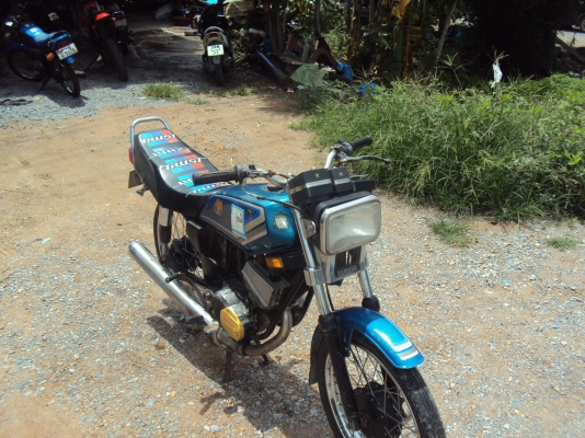 ขายยามาฮ่า R X K 135มีทะเบียน ภาษีเต็ม57สวยสนใจติดต่อสรกฤช091-8892274