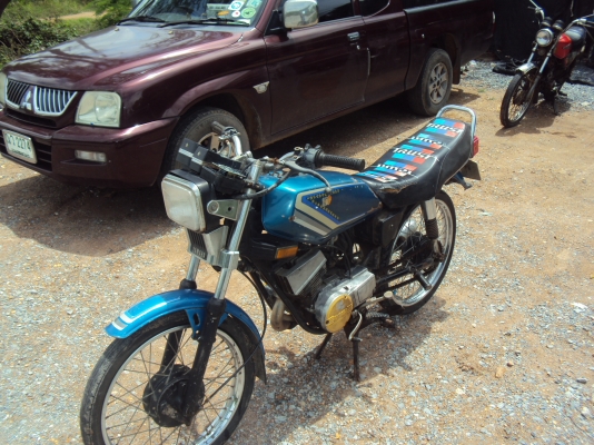 ขายยามาฮ่า R X K 135มีทะเบียน ภาษีเต็ม57สวยสนใจติดต่อสรกฤช091-8892274