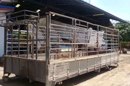 กระบะคาร์โก้ มีคอก 6 ล้อ ยาว 6 เมตร เหล็กทั้งลูก ขายถูกๆๆๆ