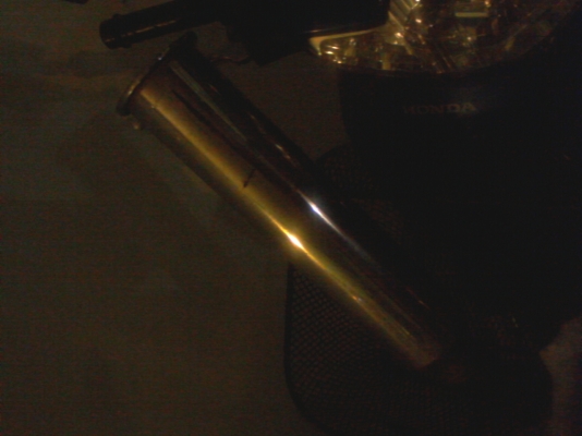 ปลายท่อรถยนต์