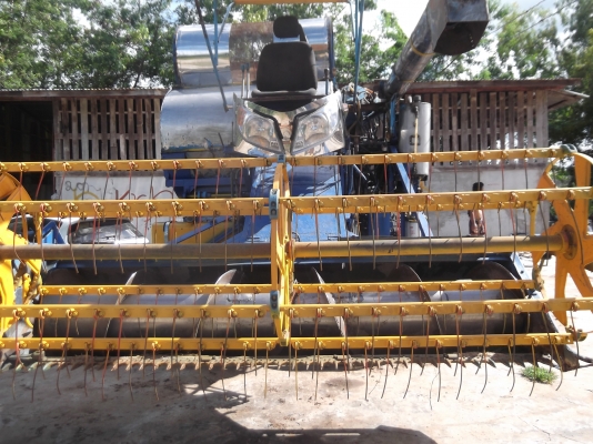 ขายรถเกี่ยวข้าว ไทยเส็ง  เช็คใหม่พร้อมเกี่ยว