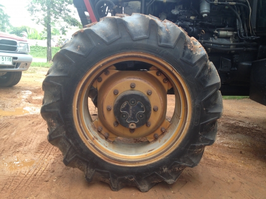 ขายแล้ว 330,000 รถแทรกเตอร์ CASE IH CX70  2 เพลา 4 สูบ