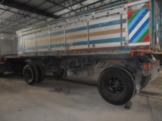 Hino Mega 260 แรง ปี 48 แก๊ส 6 ถัง ยางใหม่ คัสซีสวย พร้อมลุย Hino Mega 260 แรง ปี 48 แก๊ส 6 ถัง ยางใหม่ คัสซีสวย พร้อมลุย