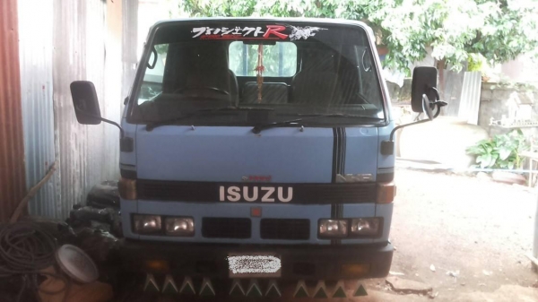 ***ขายแล้วครับขอบคุณ Truck2handขาย 4ล้อกลาง สวยๆทะเบียนไม่ติดเวลา ISUZU NHR54C เครื่อง4JG2 90HP 3059CC แห้งแรงไม่เยิ้ม ช่วงล่างคัสซีสวยเดิมๆโรงงานไม่ผุไม่ดาม หัวบางสีสวยภายในสวย แอร์ พ.พาวเวอร์ คอนโซลครบ กระบะเหล็กพื้นสวยข้างดีไม่ผุ พร้อมคอกเหล็กแบบมีหลัง