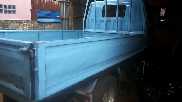 ***ขายแล้วครับขอบคุณ Truck2handขาย 4ล้อกลาง สวยๆทะเบียนไม่ติดเวลา ISUZU NHR54C เครื่อง4JG2 90HP 3059CC แห้งแรงไม่เยิ้ม ช่วงล่างคัสซีสวยเดิมๆโรงงานไม่ผุไม่ดาม หัวบางสีสวยภายในสวย แอร์ พ.พาวเวอร์ คอนโซลครบ กระบะเหล็กพื้นสวยข้างดีไม่ผุ พร้อมคอกเหล็กแบบมีหลัง