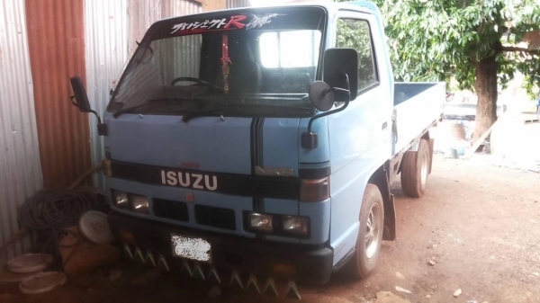 ***ขายแล้วครับขอบคุณ Truck2handขาย 4ล้อกลาง สวยๆทะเบียนไม่ติดเวลา ISUZU NHR54C เครื่อง4JG2 90HP 3059CC แห้งแรงไม่เยิ้ม ช่วงล่างคัสซีสวยเดิมๆโรงงานไม่ผุไม่ดาม หัวบางสีสวยภายในสวย แอร์ พ.พาวเวอร์ คอนโซลครบ กระบะเหล็กพื้นสวยข้างดีไม่ผุ พร้อมคอกเหล็กแบบมีหลัง