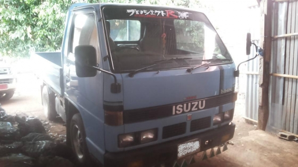 ***ขายแล้วครับขอบคุณ Truck2handขาย 4ล้อกลาง สวยๆทะเบียนไม่ติดเวลา ISUZU NHR54C เครื่อง4JG2 90HP 3059CC แห้งแรงไม่เยิ้ม ช่วงล่างคัสซีสวยเดิมๆโรงงานไม่ผุไม่ดาม หัวบางสีสวยภายในสวย แอร์ พ.พาวเวอร์ คอนโซลครบ กระบะเหล็กพื้นสวยข้างดีไม่ผุ พร้อมคอกเหล็กแบบมีหลัง