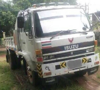 ขาย6ล้อดั๊มดินสภาพดีราคาเบาๆ ISUZU FSR 165 6BD1 เครื่องแน่นดีแรงอึด ช่วงล่างคัสซีดีไม่ปะไม่ดาม กระบะดั๊มเหล็ก6ตัน 3.80ม.ยิงหน้า สภาพดี เบรคธรรมดา หัวดีภายในคอนโซลครบ ยาง900ขอบ20สภาพดี6เส้น พร้อมใช้ พร้อมลุยงาน เอกสารเล่มทะเบียน ราคาต่อรองได้เด้อ พี่น้องคร