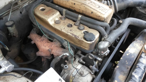 ***ขายแล้วครับขอบคุณ Truck2hand ขายมังกรทองตอนเดียว ตามสภาพครับ ISUZU SPARK EX 2.5 87HP ปี32/89 เครื่องเดิมแรง ประหยัดสุด ช่วงล่างคัสซีสวยเดิม มีตามดบ้าง ไม่ปะไม่ดาม กระบะพื้นมีผุนอดหน่อยครับ หัวไม่สวยต้องเก็บแก้มขวา ประตูซ้าย กระบะซ้าย ภายในคอนโซลดี พ.พา