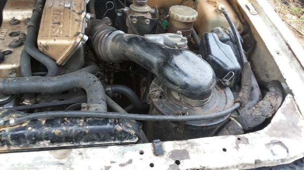 ***ขายแล้วครับขอบคุณ Truck2hand ขายมังกรทองตอนเดียว ตามสภาพครับ ISUZU SPARK EX 2.5 87HP ปี32/89 เครื่องเดิมแรง ประหยัดสุด ช่วงล่างคัสซีสวยเดิม มีตามดบ้าง ไม่ปะไม่ดาม กระบะพื้นมีผุนอดหน่อยครับ หัวไม่สวยต้องเก็บแก้มขวา ประตูซ้าย กระบะซ้าย ภายในคอนโซลดี พ.พา