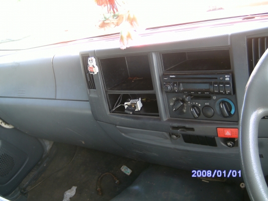 ขายด่วนรถ6ล้อMP1FTRเครือง240แรงม้าปี52ติดเคทร3ตันครึง