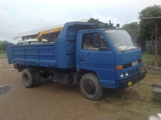 ขายหกล้อดั้ม