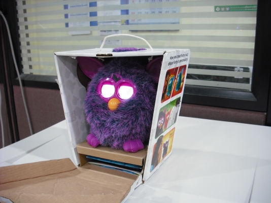 Furby น่ารัก Furby น่ารัก