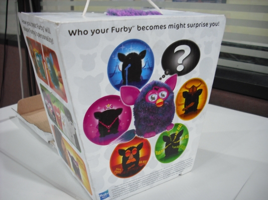 Furby น่ารัก Furby น่ารัก