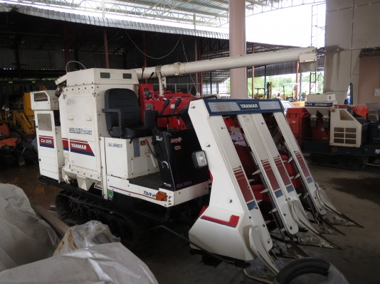 รถเกี่ยวข้าวพร้อมนวด มิตซู 32.5แรง พร้อมใช้งาน ประหยัดน้ำมัน