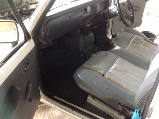 ขายมาสด้า1400 ปี93 เดิมๆ แอร์เย็น.เครื่องดี ไม่มีผุ ทะเบียนไม่ขาดลดสุดๆ43000